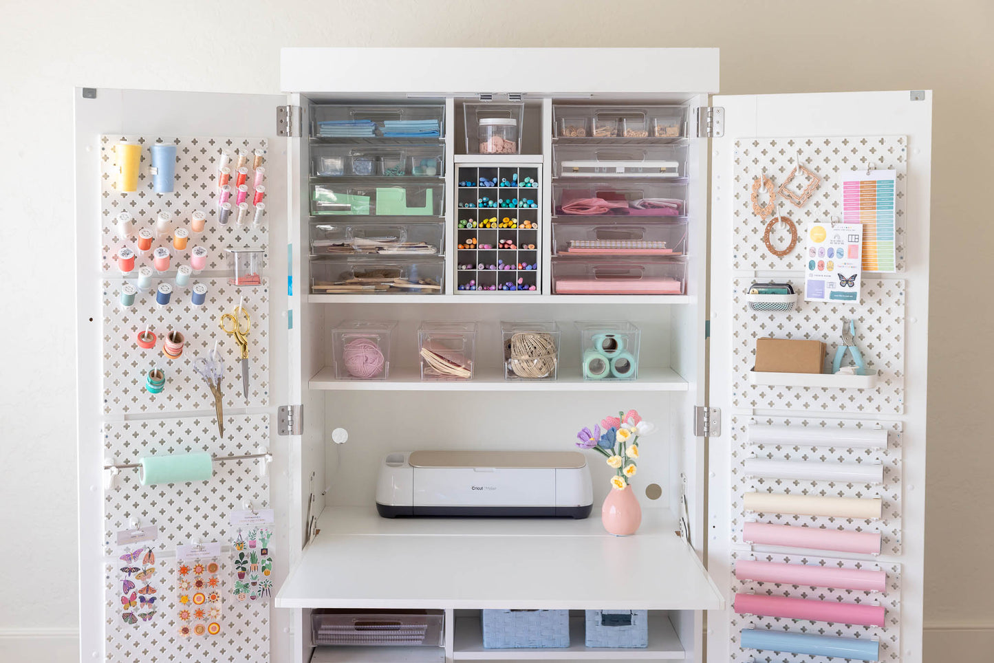 DreamBox Center Pegboard Package