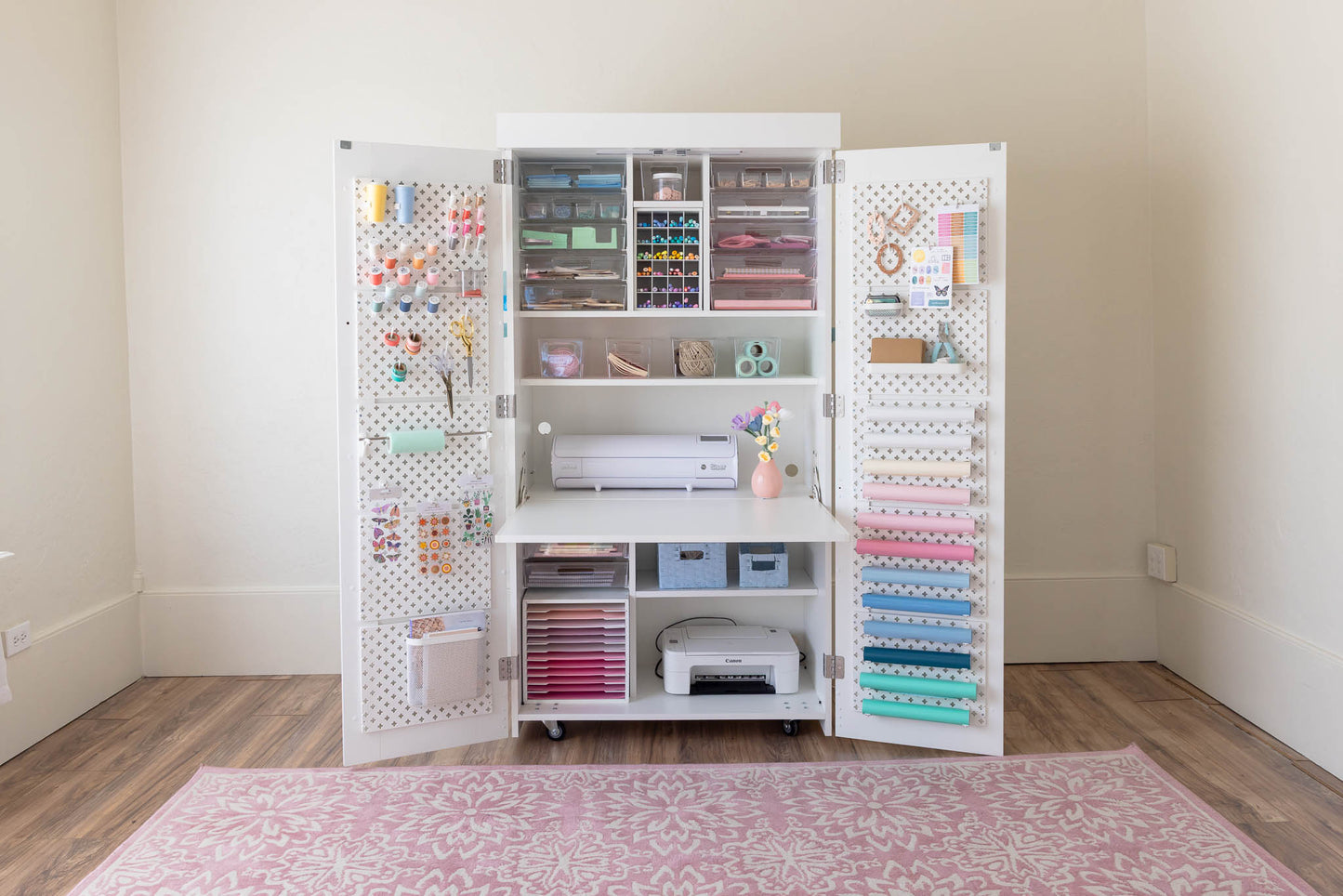 DreamBox Center Pegboard Package